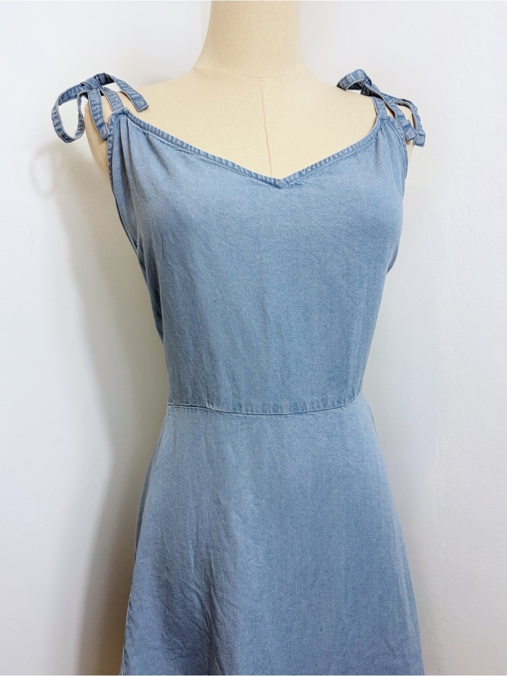 GAP Soft Lyocell Smocked Shoulder Tying V Neck Cami Mini Dress